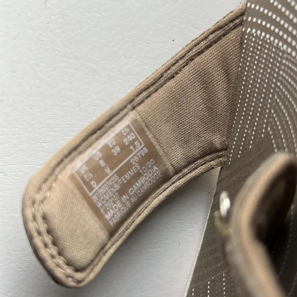 Clarks Cloud steppers Slippers Size - Picture 9 of 9